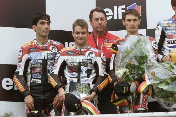 PODIUM G M T 03
