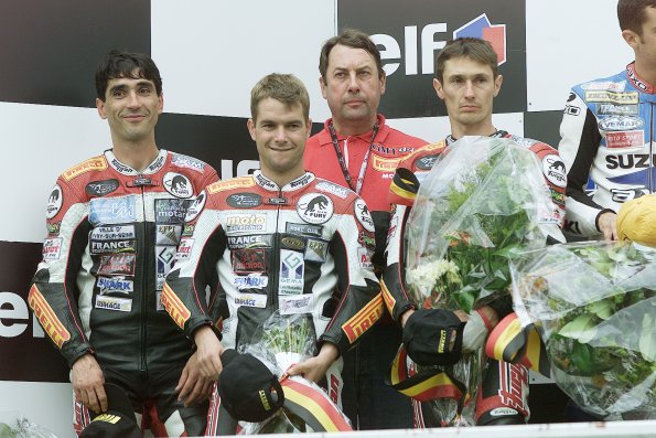 PODIUM G M T 04