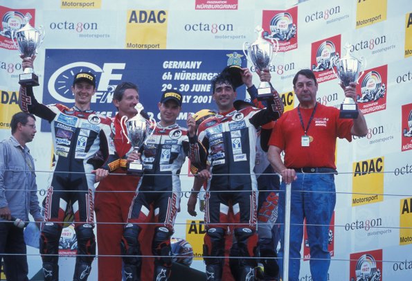 6_H_Nurburgring_2001