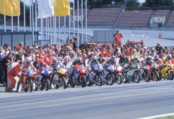 6_H_Nurburgring_2001