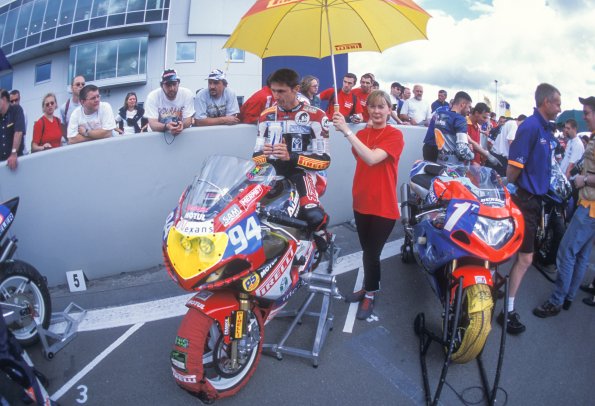 6_H_Nurburgring_2001