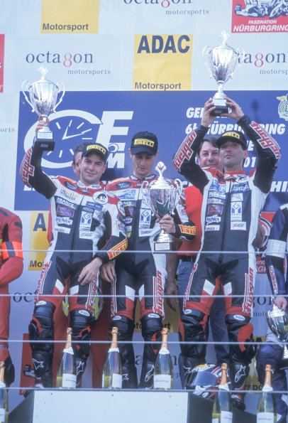 6_H_Nurburgring_2001