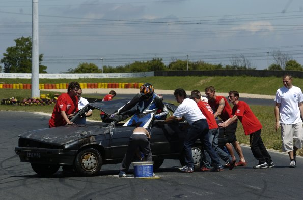 GMT   17-06-2004 (Circuit Carole)