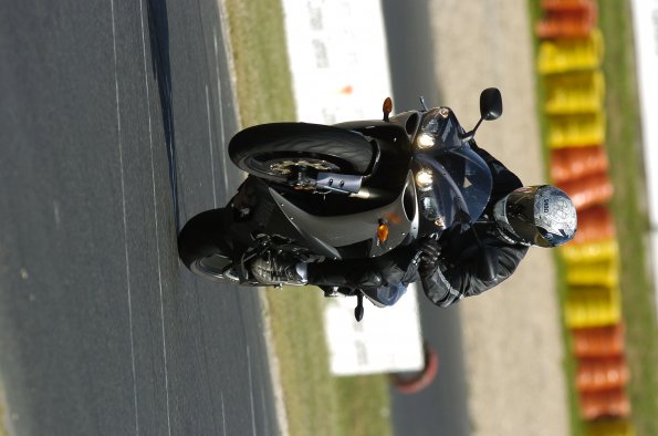 GMT   17-06-2004 (Circuit Carole)