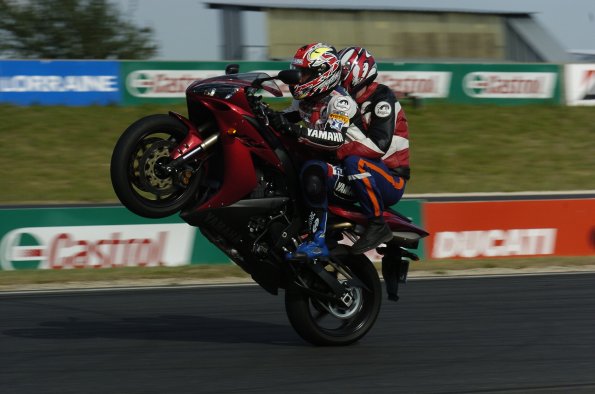 GMT   17-06-2004 (Circuit Carole)