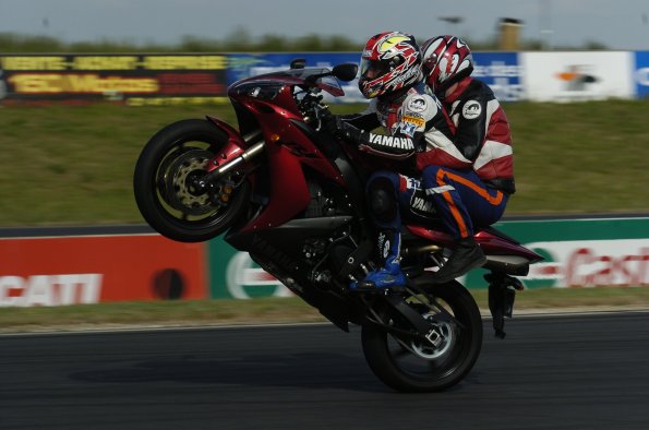 GMT   17-06-2004 (Circuit Carole)