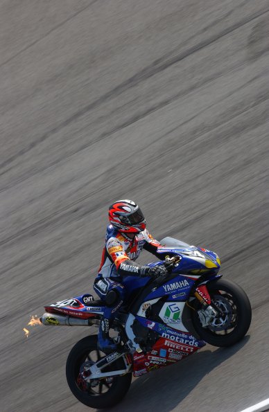 YAMAHA GMT 94
YAMAHA YZF R1
WILIAM COSTES, DAVID CHECA, CH. GUYOT
ENDURANCE

fot: LUKASZ SWIDEREK
www.fotoswiderek.prv.pl
fotoswiderek@wp.pl
tel: +48 601 26 18 13

6h ZHUHAI 2004
ENDURANCE WORL CHAMPIONSHIP