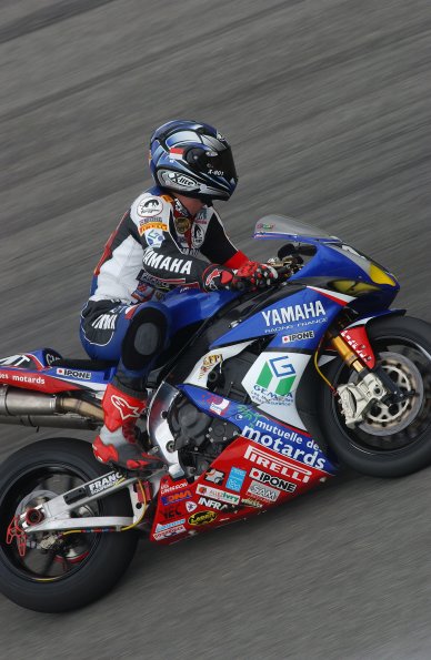 YAMAHA GMT 94
YAMAHA YZF R1
WILIAM COSTES, DAVID CHECA, CH. GUYOT
ENDURANCE

fot: LUKASZ SWIDEREK
www.fotoswiderek.prv.pl
fotoswiderek@wp.pl
tel: +48 601 26 18 13

6h ZHUHAI 2004
ENDURANCE WORL CHAMPIONSHIP