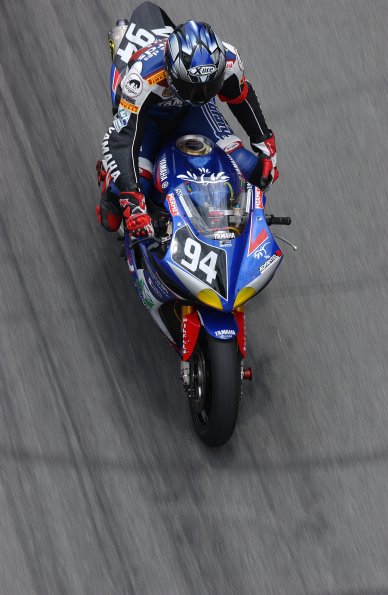 YAMAHA GMT 94
YAMAHA YZF R1
WILIAM COSTES, DAVID CHECA
ENDURANCE

fot: LUKASZ SWIDEREK
www.fotoswiderek.prv.pl
fotoswiderek@wp.pl
tel: +48 601 26 18 13

6h ZHUHAI 2004
ENDURANCE WORL CHAMPIONSHIP