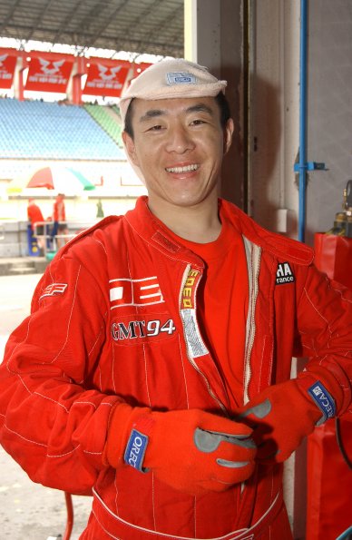 YAMAHA GMT 94
YAMAHA YZF R1
WILIAM COSTES, DAVID CHECA
ENDURANCE

fot: LUKASZ SWIDEREK
www.fotoswiderek.prv.pl
fotoswiderek@wp.pl
tel: +48 601 26 18 13

6h ZHUHAI 2004
ENDURANCE WORL CHAMPIONSHIP