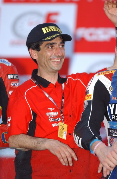 YAMAHA GMT 94
YAMAHA YZF R1
WILIAM COSTES, DAVID CHECA
ENDURANCE

fot: LUKASZ SWIDEREK
www.fotoswiderek.prv.pl
fotoswiderek@wp.pl
tel: +48 601 26 18 13

6h ZHUHAI 2004
ENDURANCE WORL CHAMPIONSHIP