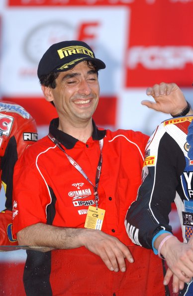 YAMAHA GMT 94
YAMAHA YZF R1
WILIAM COSTES, DAVID CHECA
ENDURANCE

fot: LUKASZ SWIDEREK
www.fotoswiderek.prv.pl
fotoswiderek@wp.pl
tel: +48 601 26 18 13

6h ZHUHAI 2004
ENDURANCE WORL CHAMPIONSHIP