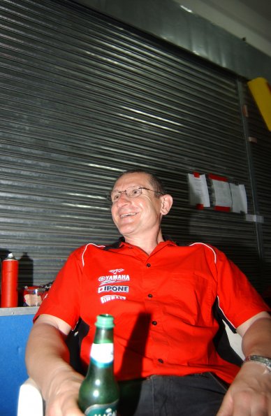 YAMAHA GMT 94
YAMAHA YZF R1
WILIAM COSTES, DAVID CHECA
ENDURANCE

fot: LUKASZ SWIDEREK
www.fotoswiderek.prv.pl
fotoswiderek@wp.pl
tel: +48 601 26 18 13

6h ZHUHAI 2004
ENDURANCE WORL CHAMPIONSHIP