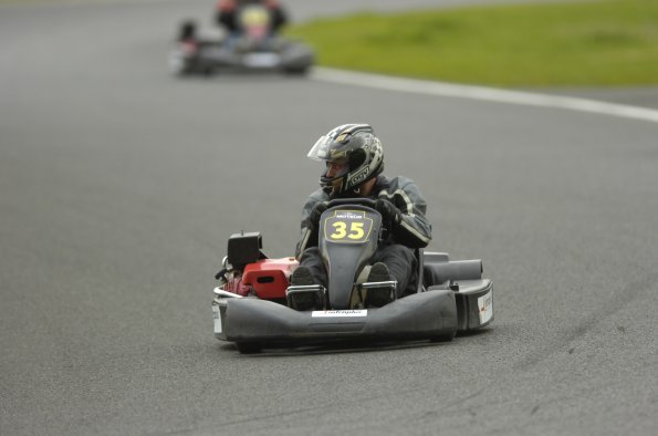 20061605GMTCAROLE0075