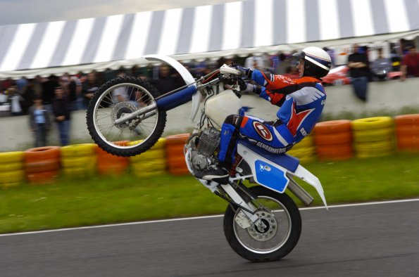 20061605GMTCAROLE0132