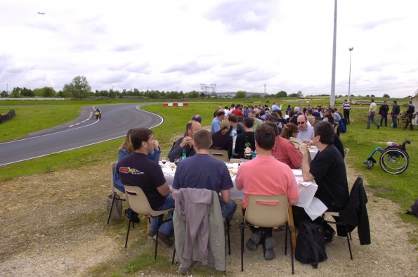 20061605GMTCAROLE0166