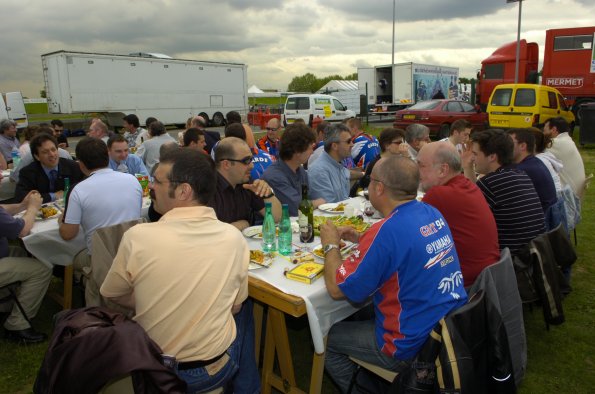 20061605GMTCAROLE0180