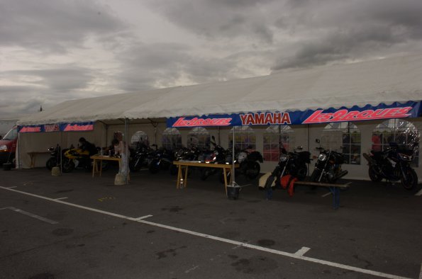 20061605GMTCAROLE0191