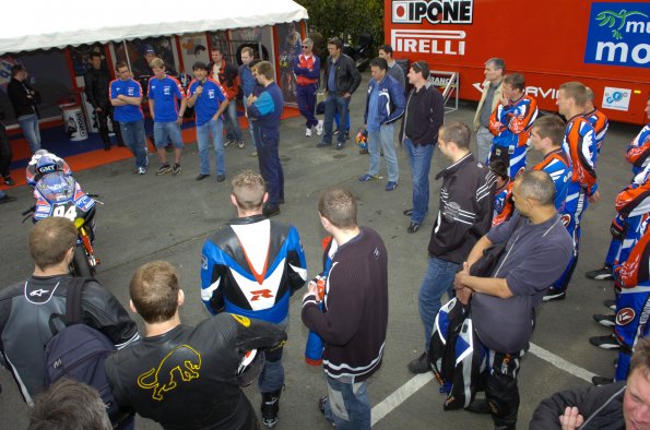 20061605GMTCAROLE0194