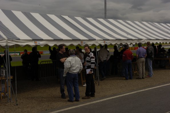 20061605GMTCAROLE0216