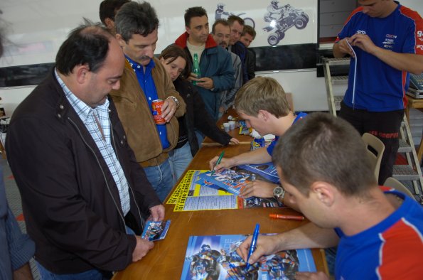 20061605GMTCAROLE0232