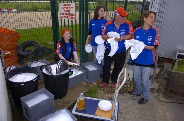 20061605GMTCAROLE0246