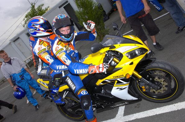 20061605GMTCAROLE0267