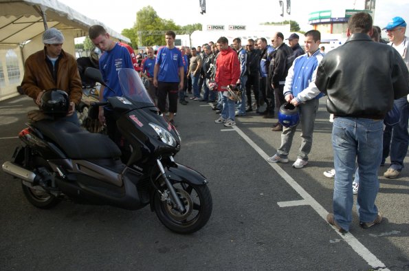 20061605GMTCAROLE0290