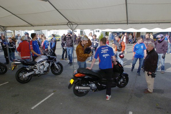 20061605GMTCAROLE0301