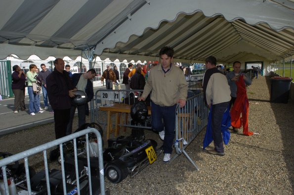 20061605GMTCAROLE0309