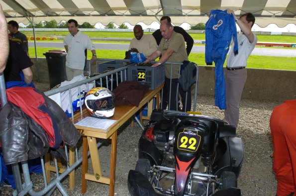 20061605GMTCAROLE0311