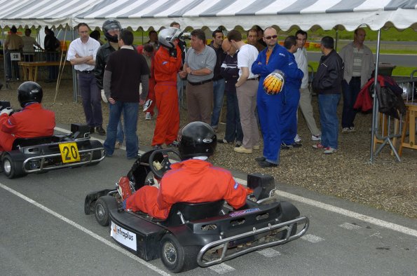 20061605GMTCAROLE0327