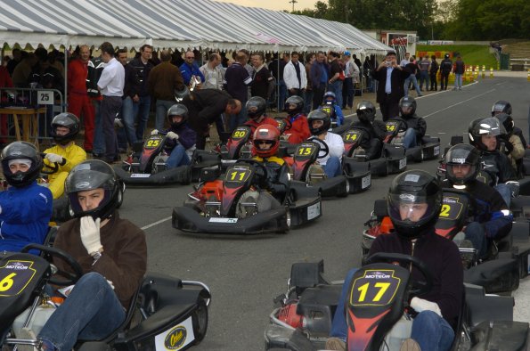 20061605GMTCAROLE0335