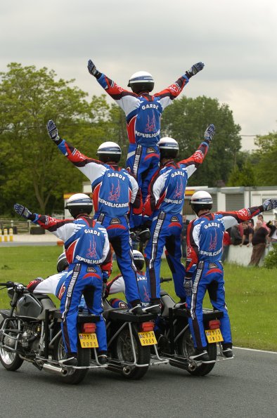 20061605GMTCAROLE0374