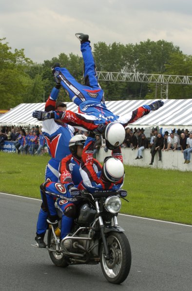 20061605GMTCAROLE0380