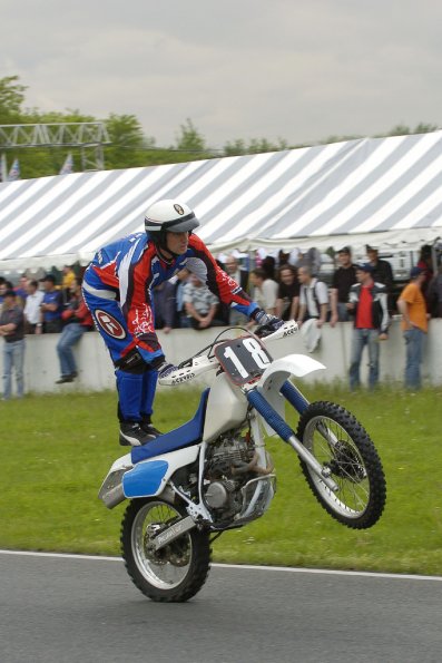 20061605GMTCAROLE0381