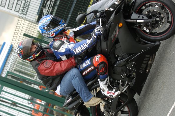 20061605GMTCAROLE0393