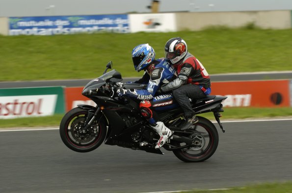 20061605GMTCAROLE0413