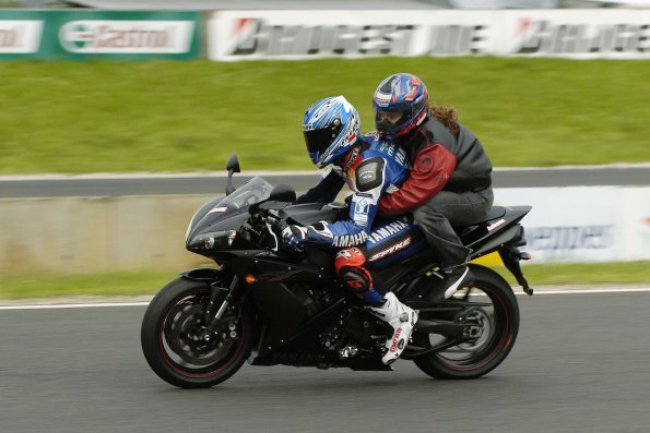 20061605GMTCAROLE0414