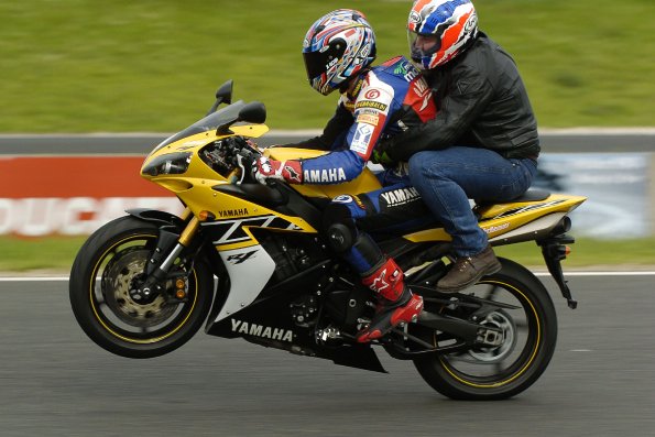 20061605GMTCAROLE0415