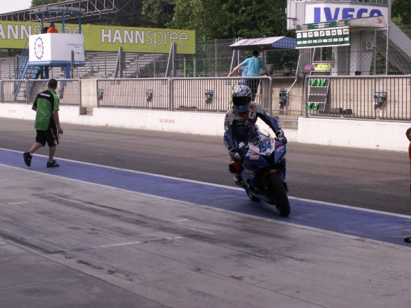 KONICA MINOLTA DIGITAL CAMERA