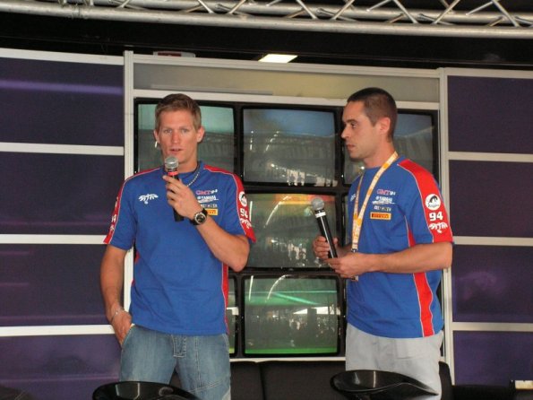 KONICA MINOLTA DIGITAL CAMERA