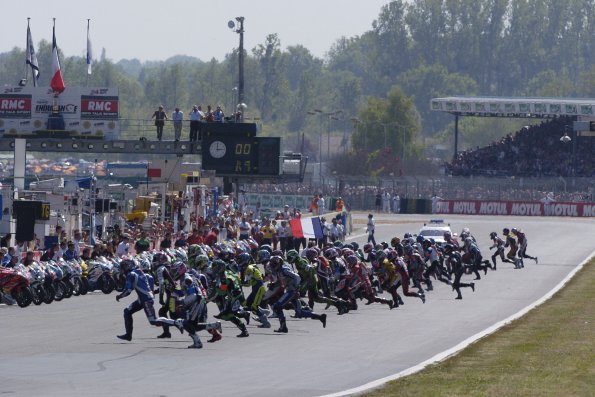 24h du MANS  21 22-04-2007
©PSP Stan Perec