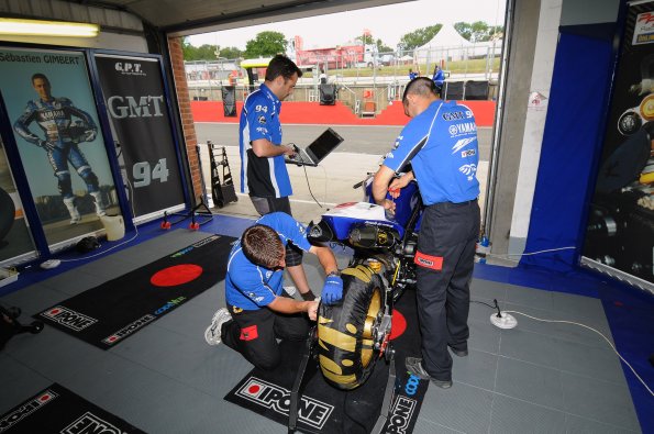 2008WSBKBRANDSHATCH0095