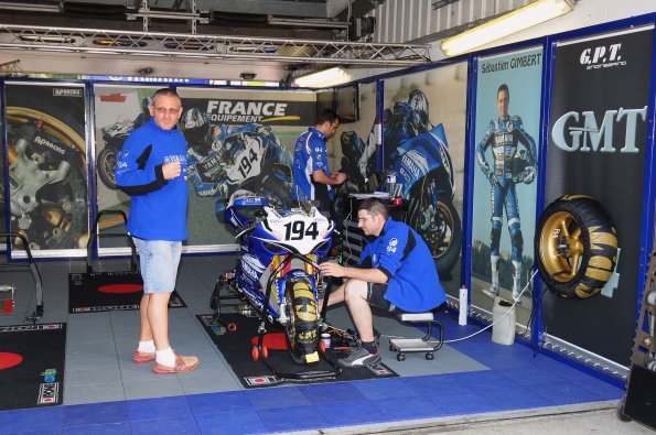 2008WSBKBRANDSHATCH0102