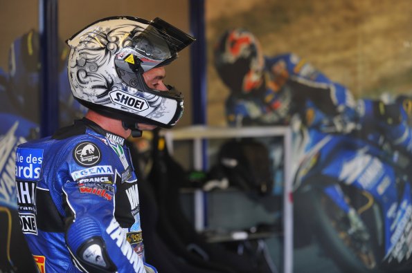 2008WSBKBRANDSHATCH0223