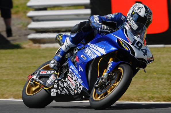 2008WSBKBRANDSHATCH0593