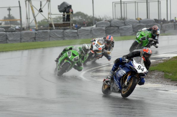 380_R11_Checa_action