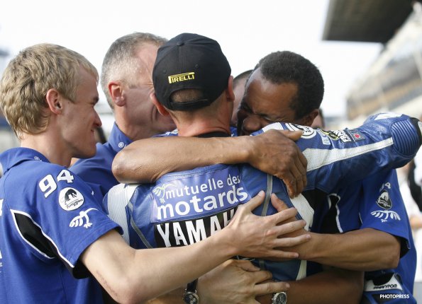 LE MANS FSBK
5 & 6  Septembre 2009
© PHOTOPRESS
Tel: 04 93 37 95 96
info@photopress.fr