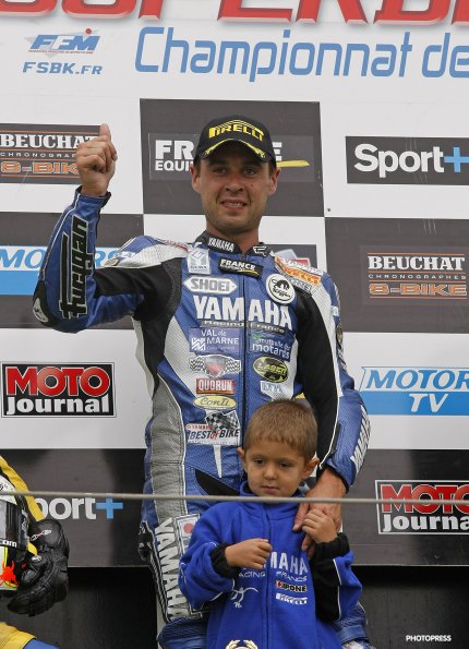 MAGNY-COURS FSBK 2009
5ème Manche 
18 & 19 Juillet  2009
© PHOTOPRESS
Tél: 04 93 37 95 96
info@photopress.fr